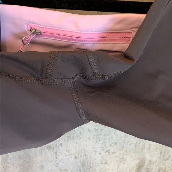 LuluLemon Crops - Picture 6 of 11